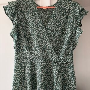 Green Floral Wrap Top Women’s L but fits like a S/M